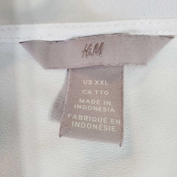 H&M White V-neck Sleeveless Blouse Top size XXL - Picture 7 of 10